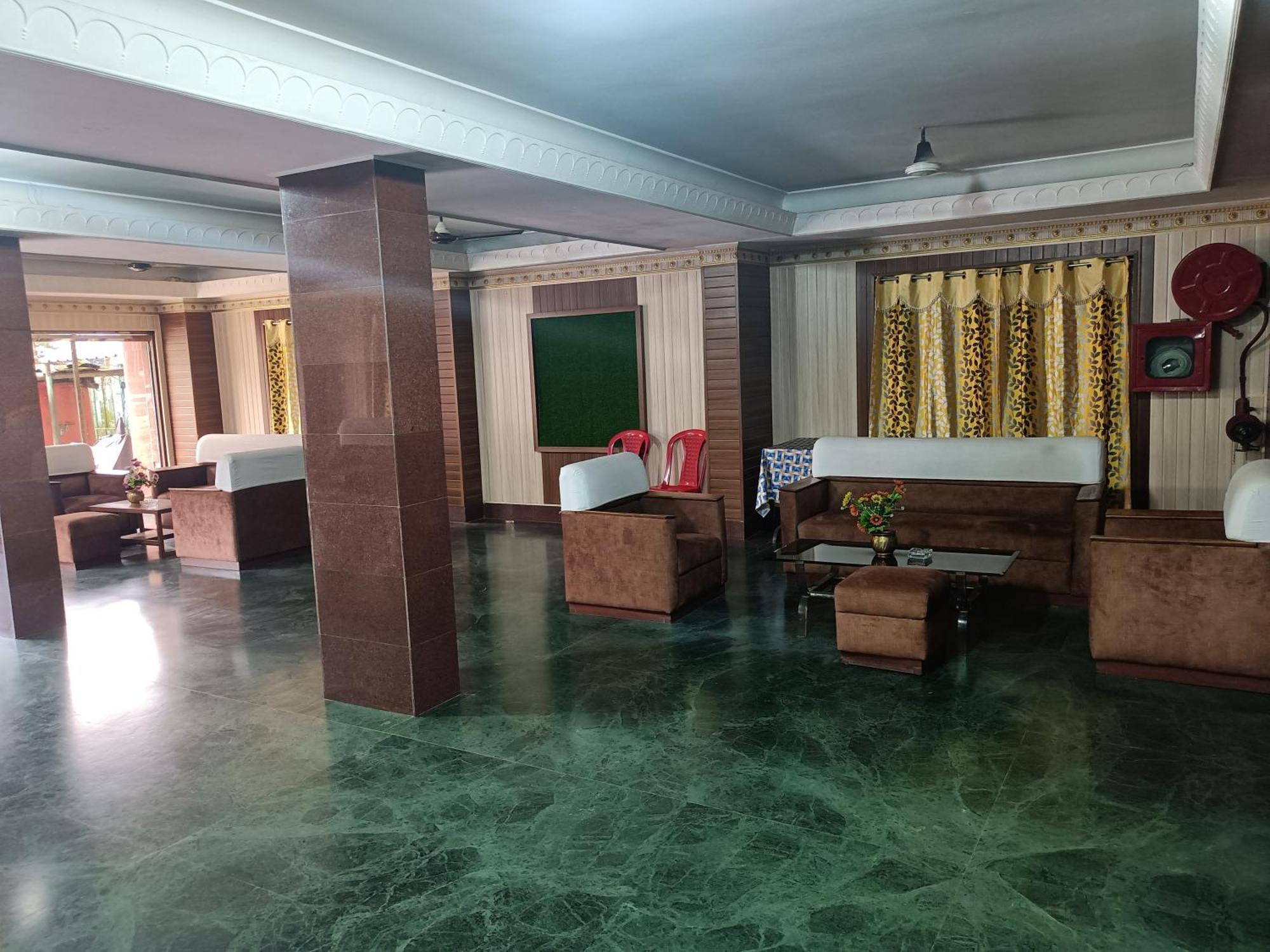 Hotel Sudakshina By Roh Silchar 外观 照片