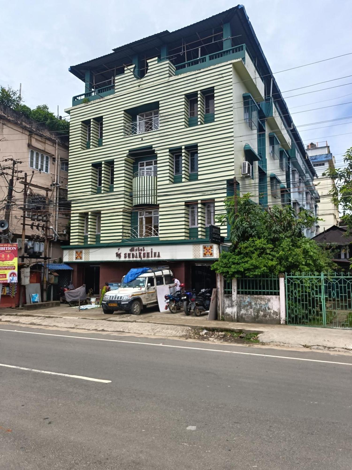 Hotel Sudakshina By Roh Silchar 外观 照片
