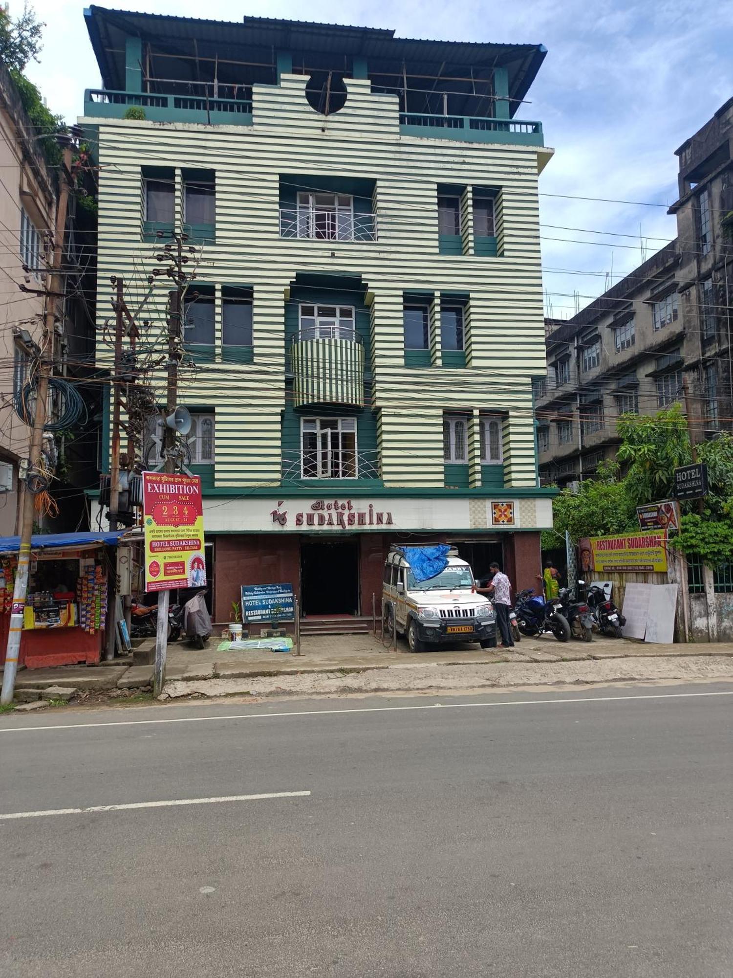 Hotel Sudakshina By Roh Silchar 外观 照片
