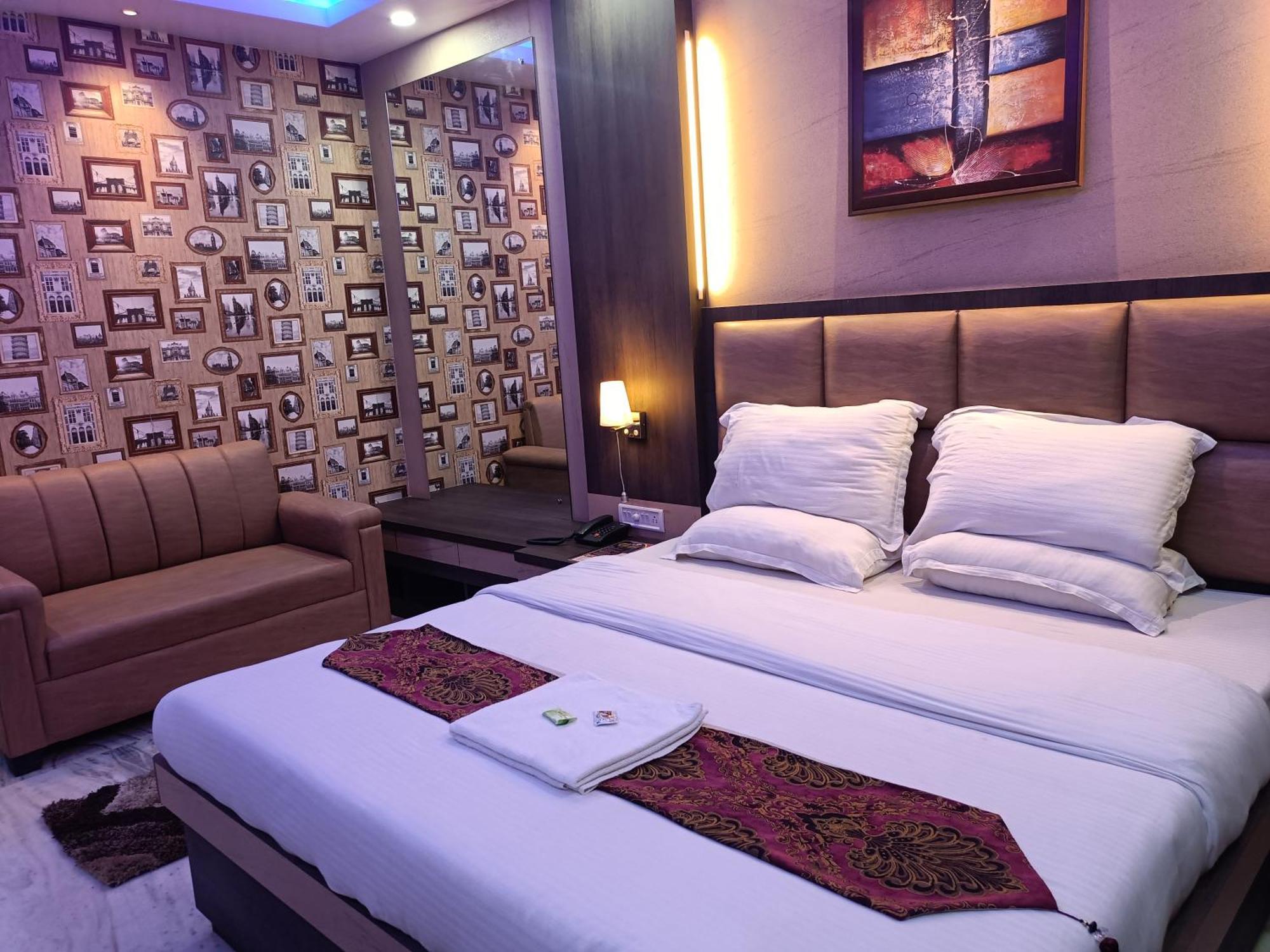 Hotel Sudakshina By Roh Silchar 外观 照片