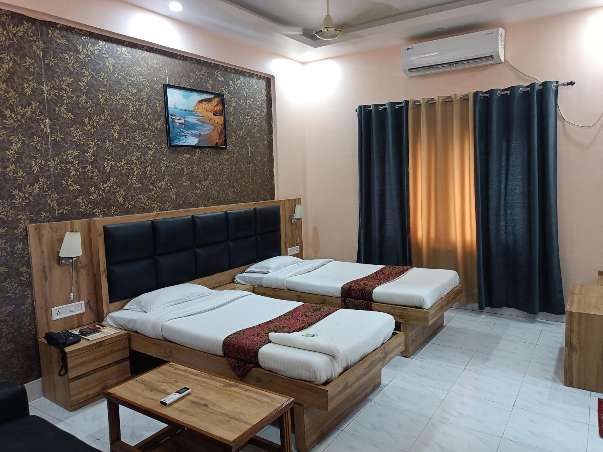 Hotel Sudakshina By Roh Silchar 外观 照片
