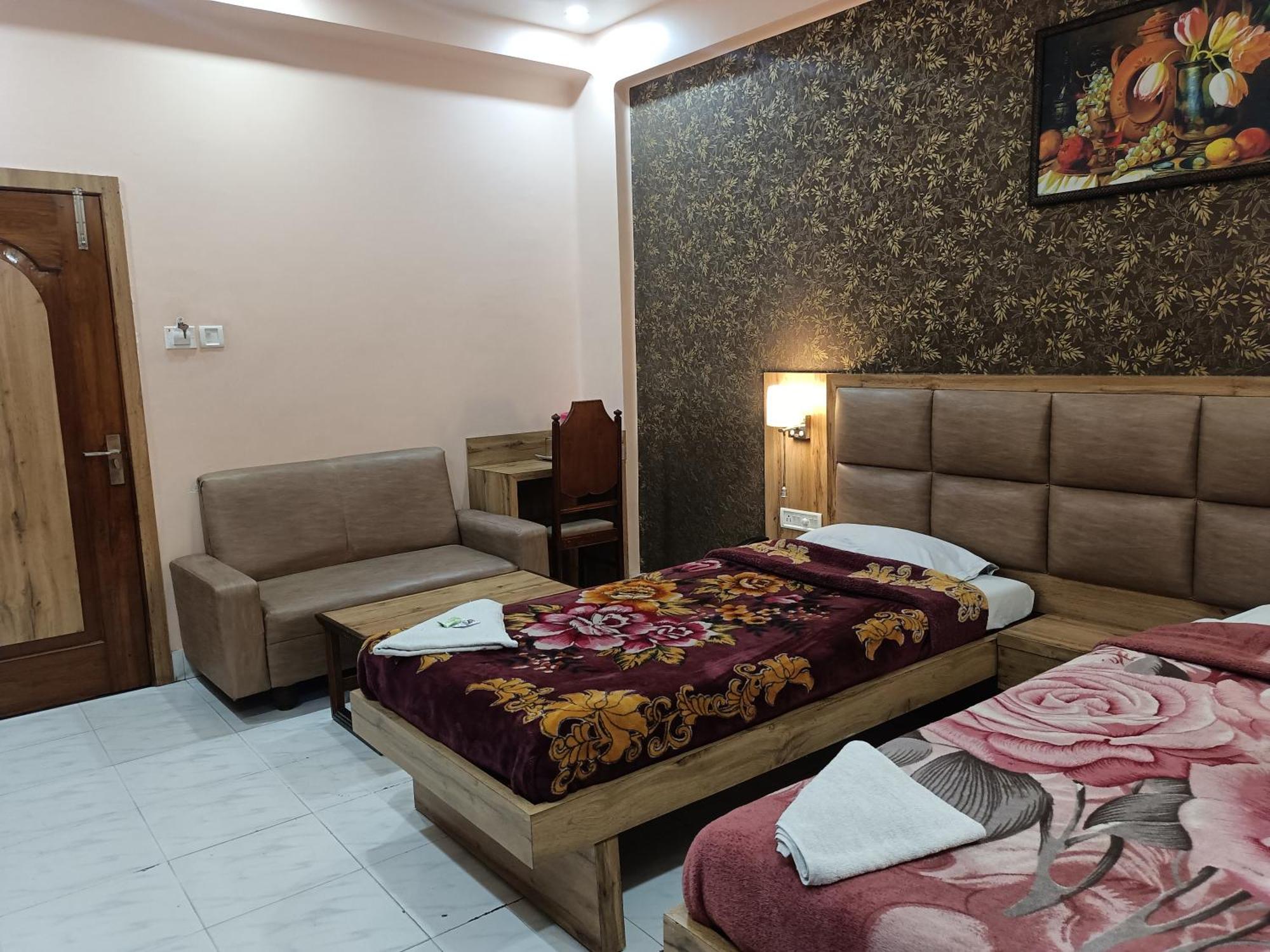 Hotel Sudakshina By Roh Silchar 外观 照片