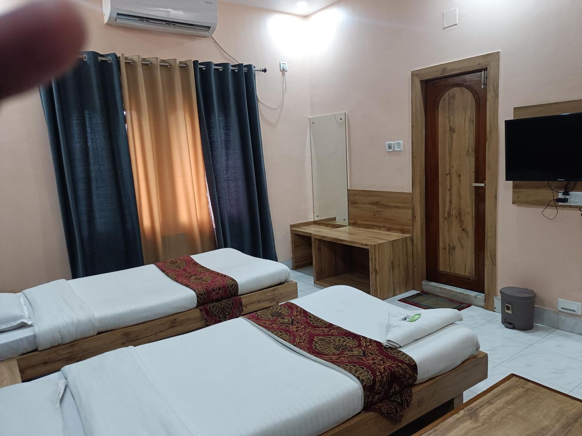 Hotel Sudakshina By Roh Silchar 外观 照片